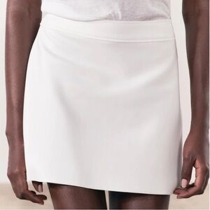 New ZARA OYSTER WHITE MINI SKIRT